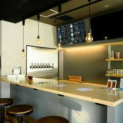 通り沿いで14時から営業！0次会や仕事上がりも気軽に立ち寄って