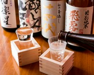 バラエティ豊かな『日本酒』がずらり。美酒と美食に酔いしれて