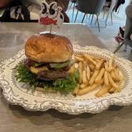 HAMBURGER (ハンバーガー)