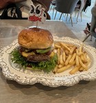HAMBURGER (ハンバーガー)
