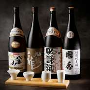ビールからワイン、日本酒、マッコリまで揃うお酒は飲み放題も