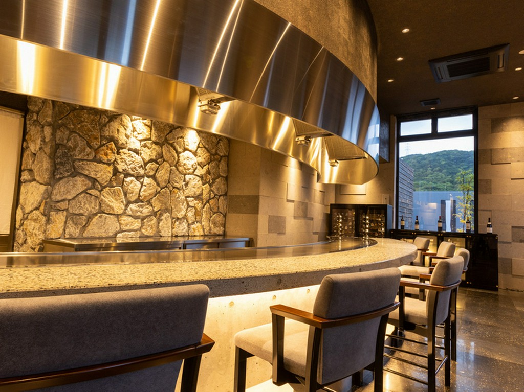 大切な日だから、記憶に残るひとときを。食事と空間が五感を刺激