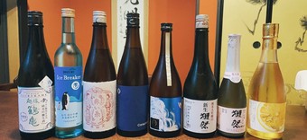 料理に合うペアリング用の日本酒や、ペアリング用ワインのラインナップ