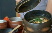 独自の方法で10日間熟成させた黒毛和牛を低温調理で柔らかく仕上げます他のお店では味わえないお肉料理をお楽しみいただけます