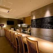 美食に気分が高まるオープンキッチン