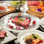 名物上タンの食べ比べ特選和牛ハラミやサロインのすき焼きや稀少部位のグルメ石焼など全18品『極みコース』