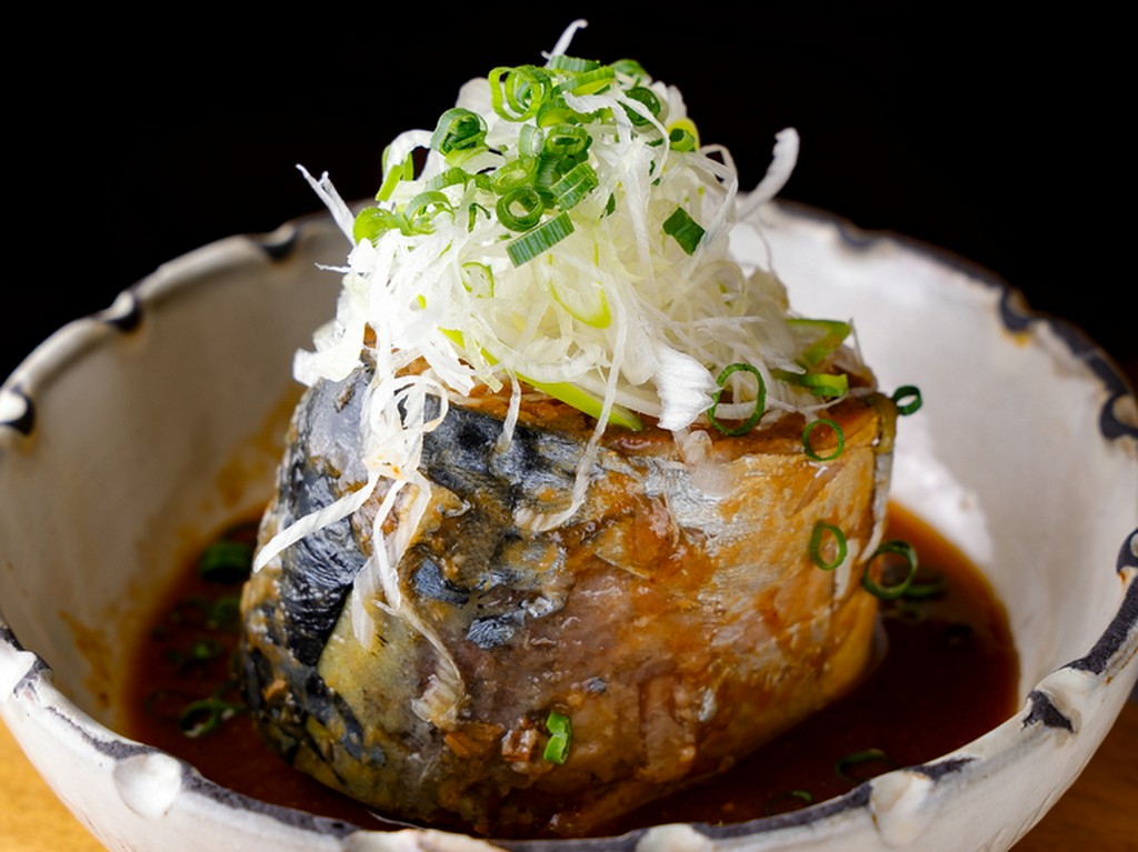 こっくりと味の濃い、ご飯が進むランチのおかず「鯖味噌」