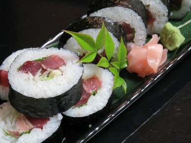 お料理のみのコースは3500円から／2時間飲み放題付きご宴会コースは5000円から承っております。