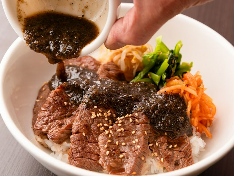 完全自家製にこだわった、ほぼ無添加のソース・調味料