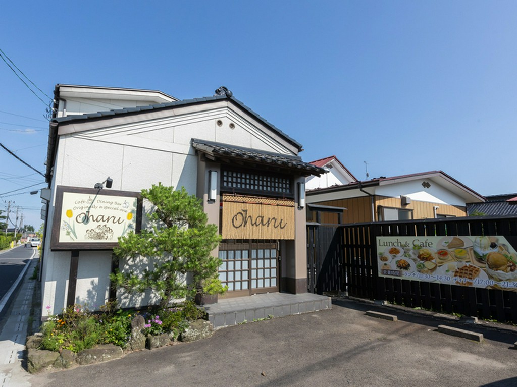 家族連れが気軽に食事やカフェを楽しめる場所