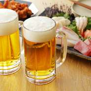 飲み物も豊富に取り揃えており、日本酒、焼酎、ビール、カクテル、ワイン、ソフトドリンクなど、様々な種類をご用意しております。お好みに合わせて、お気に入りのドリンクを選んでください。