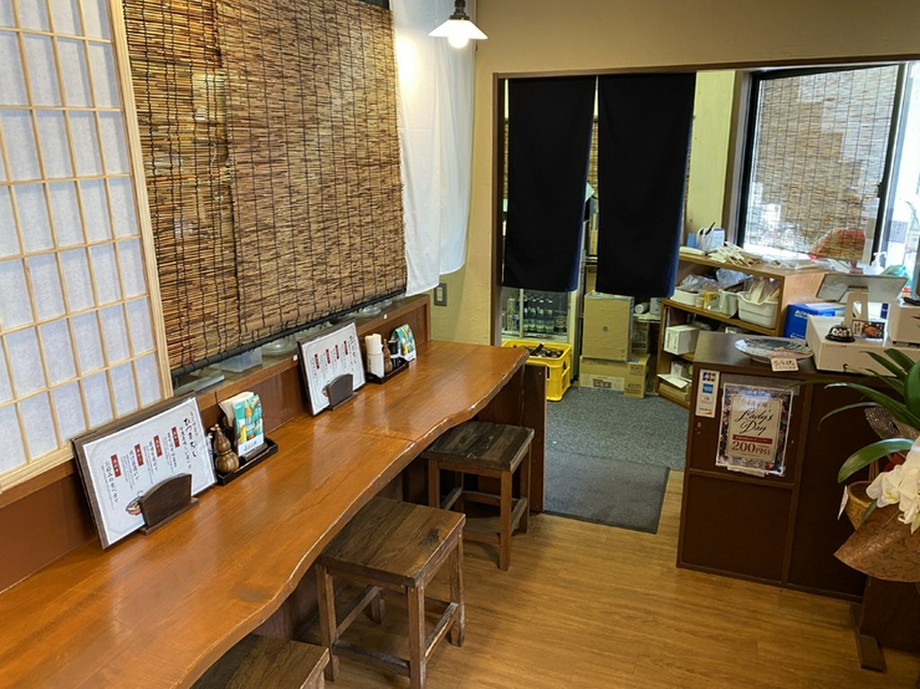 カウンター、レジ