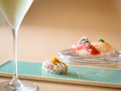 アイボリーを基調とした素敵な空間で、2人の寛ぎの時間を