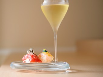 抜群のコラボレーション！『お寿司とワイン』を存分に。　一例