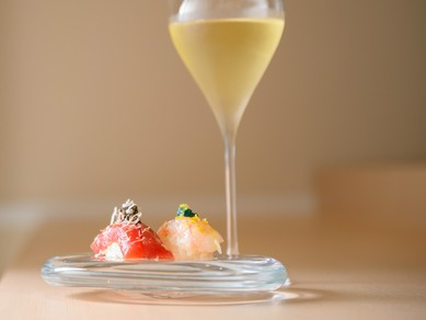 抜群のコラボレーション！『お寿司とワイン』を存分に。　一例