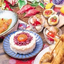 学生に大人気の《超リーズナブル》なコース！
和の趣き溢れる店内は大人の為の落ち着いた雰囲気！