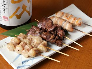 第三代高田屋~早晨红鸡烤鸡肉串和九州料理~