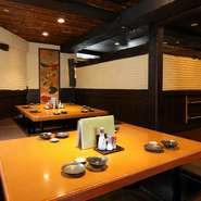 親近感の中に感じ取ることができる1％の礼儀によって生まれる、心地良い雰囲気と信頼関係。食事の楽しみに加え、スタッフの温かなもてなしが訪れる人々の記憶に残ります。