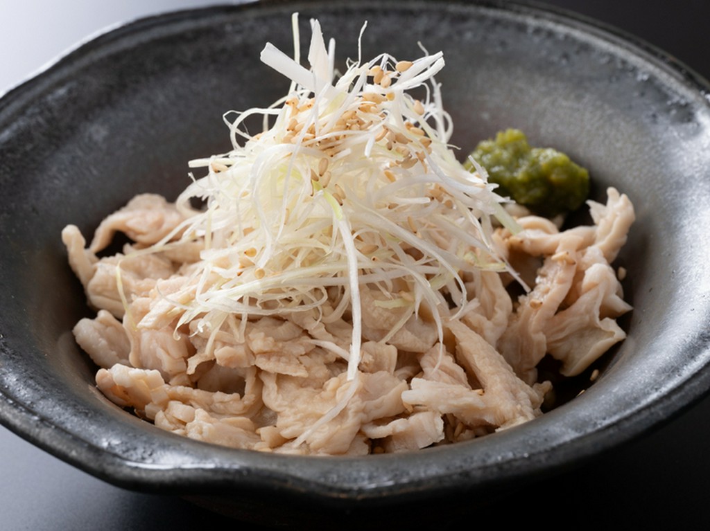 希少価値の高い柔らかい部位を使った『牛の酢もつ』