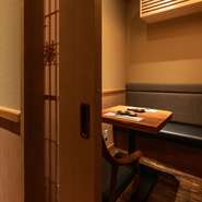 お部屋ごとに空調、音響、照明の調整ができ、大切な人とゆっくり過ごしていただけます。