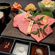 ￥4,000/1人前
·希少部位3種120g
·キムチ/ナムル/スープ/ご飯/サラダ付き