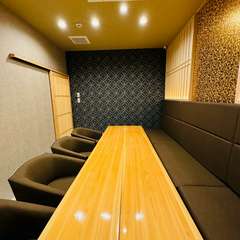 上品で特別感のある空間は、美味を味わう高揚感を演出