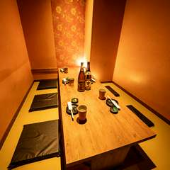 広めでお寛ぎいただける少人数個室