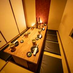 落ち着きと暖かみのあるお席