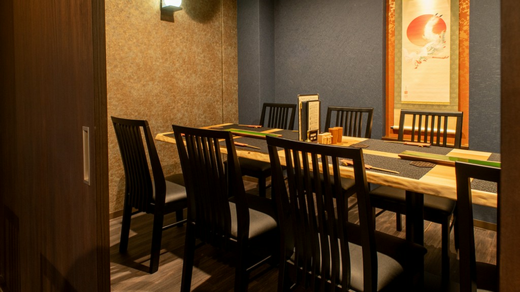 接待やデート、食事会でもゆっくりと寛げる安心の空間。