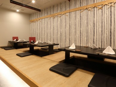 掘り炬燵・完全個室 落ち着いた空間でお食事