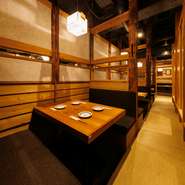 少人数でも団体様でもゆっくりと寛げる空間！