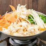 【おすすめ屋】ならもつ鍋も食べ放題！特製の博多もつ鍋が何杯でも食べられる！
宴会にうれしすぎるもつ鍋フェア開催中です！