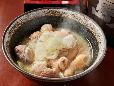 きんちゃん名物『白もつ煮込み』