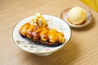 焼きいものほっくりとした食感と、カラメルの香ばしさ、濃厚なカスタードクリームの甘みが絶妙にマッチした、一度食べたら忘れられない味わいが特徴です。