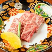 肉の王様！トロける食感、濃厚な旨味！
《ハーフ》814円