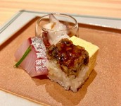 水蛸酢の物
間八
鰻押し寿司
玉