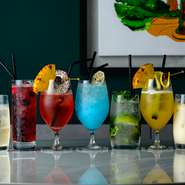 シンガポールのタイガービールを生樽で用意するなど、ランチタイムからお酒を楽しむことができます♪
ランチタイムは小さいランチビールのご用意もあります。
ノンアルカクテルなどのリクエストも随時受付中♪