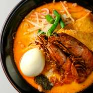 当店はシンガポール現地の味を提供しています！
日本に居ながら、シンガポールのグルメ体験ができます♪
他のお店と違い、食材の輸入まで行っているので
まだシンガポールの料理を食べたことのない人は必見です！！