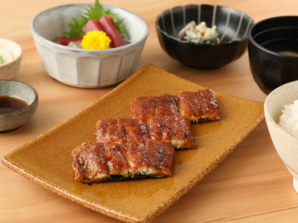 お酒選びも楽しみながら、心地よい時間を満喫