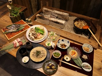 ＜要予約＞おいしい逸品料理とそばを満喫『囲炉裏　そば懐石』ディナー