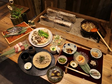 ＜要予約＞おいしい逸品料理とそばを満喫『囲炉裏　そば懐石』ディナー