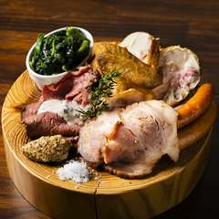名物！肉盛り　レギュラー