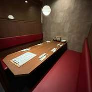 6名様テーブル×２　 5名様テーブル×１

