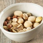 香ばしい風味と程よい塩味で、お酒との相性も抜群。