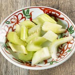 香り豊かなセロリのあっさり漬け。