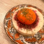 京都産の濃いたまごを割って

