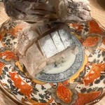 店内で手仕込みのしめ鯖

