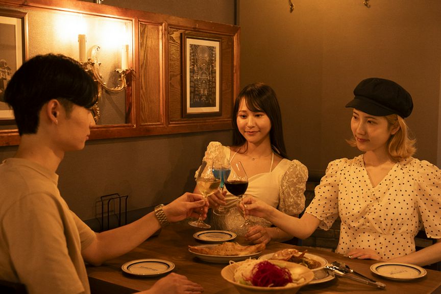 ワインで乾杯！ワインにぴったりのメニュー多数