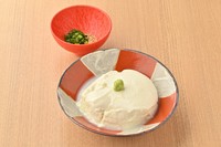 なめらかな口当たりとコクのある大豆のうまみが特徴です。