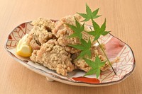 さっぱりとした味わいの奥丹波鶏を唐揚げにしました。